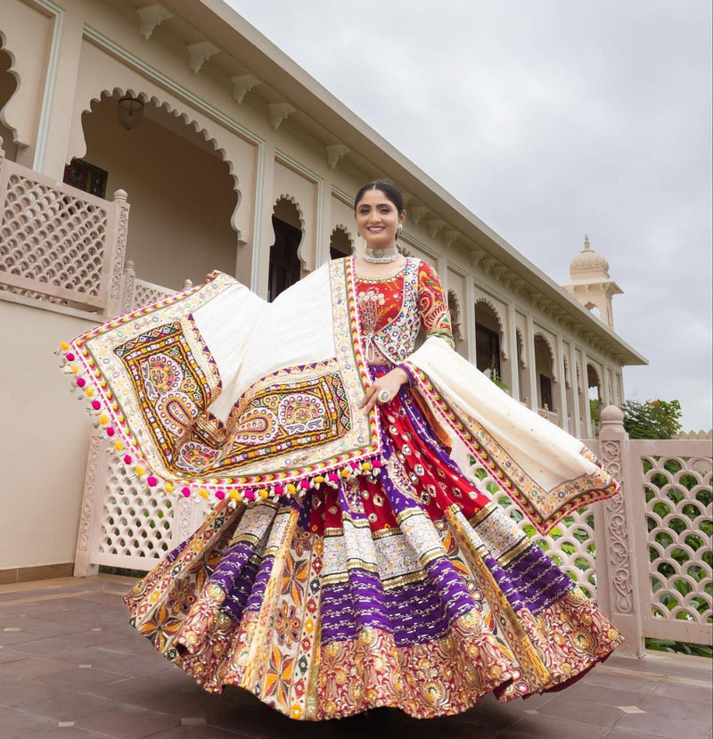PRESERNTING NEW  STYLISH DESIGNER  DIGITAL PRINTED WORK LAHENGA CHOLI WITH DUPATTA