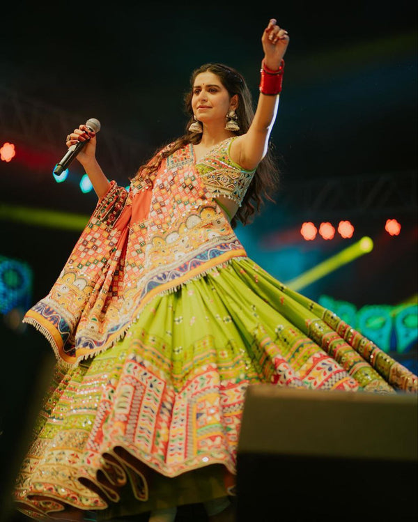 Gujarati Singer Kinjal Dave Heavy Real Mirror Work Ghagra Choli For Navratri