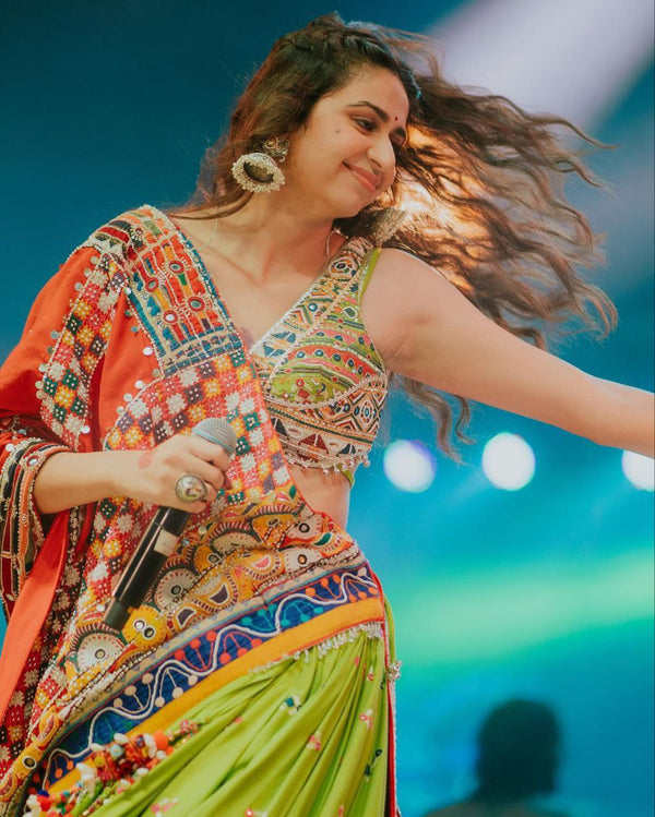 Gujarati Singer Kinjal Dave Heavy Real Mirror Work Ghagra Choli For Navratri