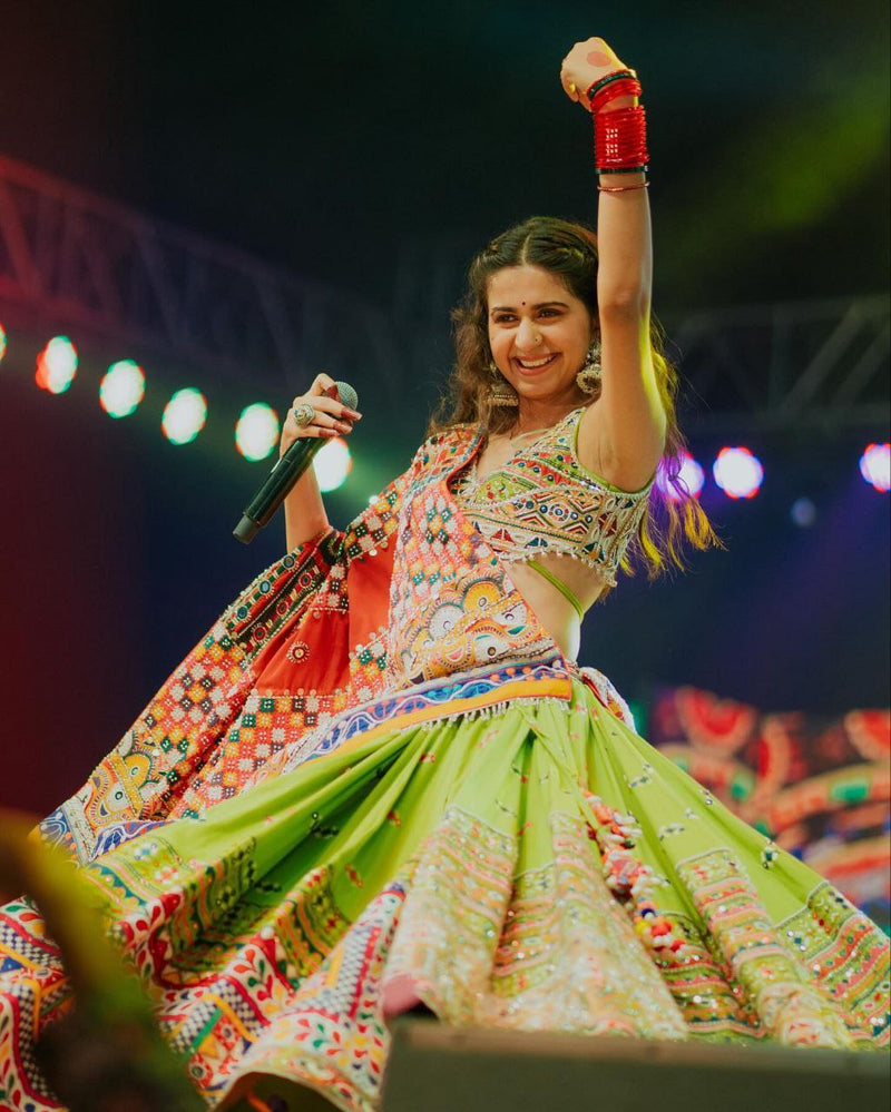 Gujarati Singer Kinjal Dave Heavy Real Mirror Work Ghagra Choli For Navratri