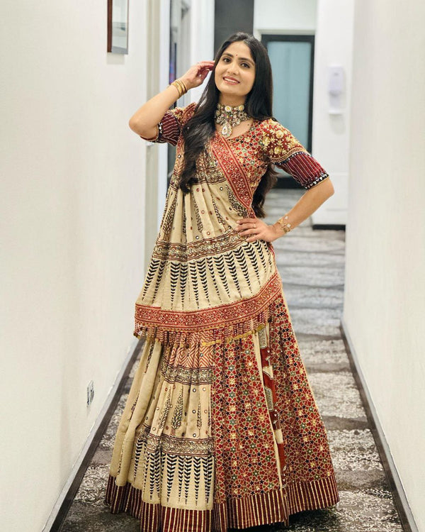 Gita Rabari Designer Chaniya Choli For Navratri Online